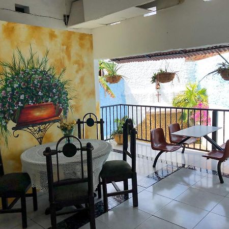 Hotel Plaza Confort Хирардот Экстерьер фото